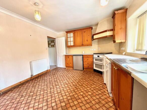 KITCHEN 1