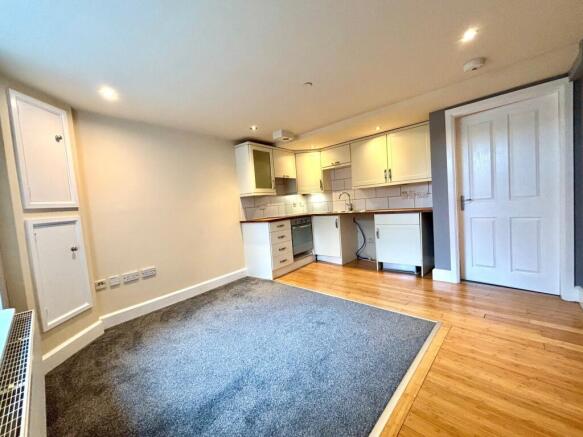 LIVING KITCHEN