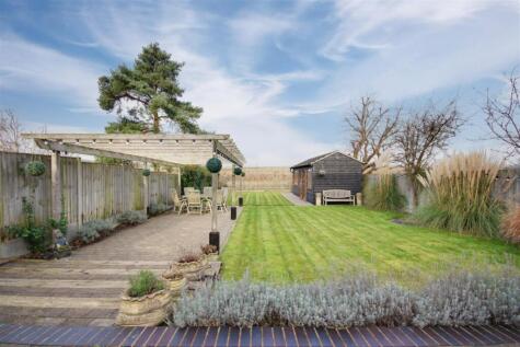 Vine Grove, Hertfordshire