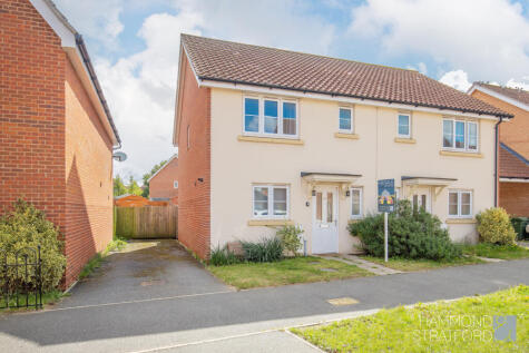 Almond Drive, Cringleford