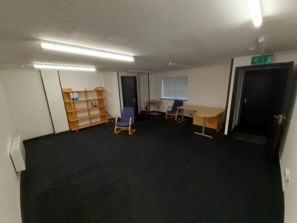 Photo 11
