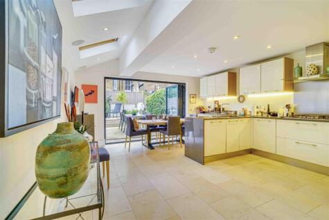 Ashington Road, London