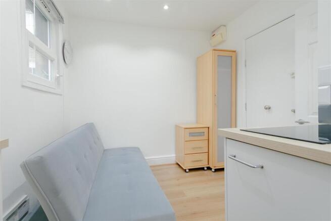 Cheniston Gdn (4).jpg