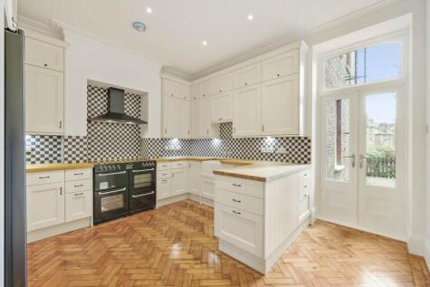 Southwood Lane, Highgate, N6