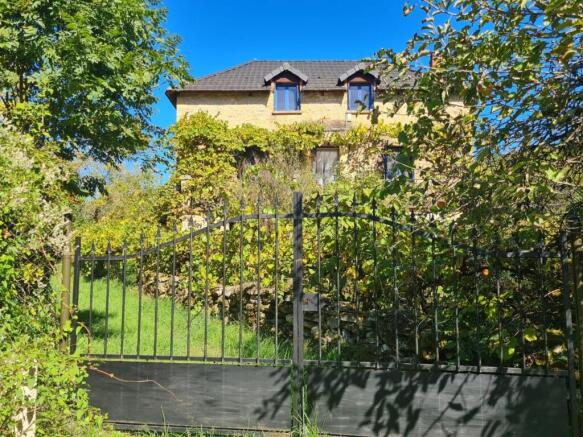 59F36B7640A243FDB046F714CCA13E1B