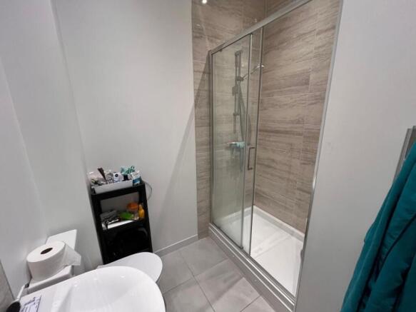 1 51 Mansfield Road - Bathroom (1)