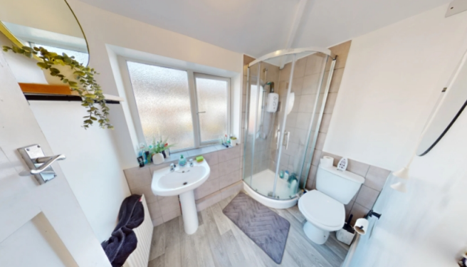thumbnail_Bathroom
