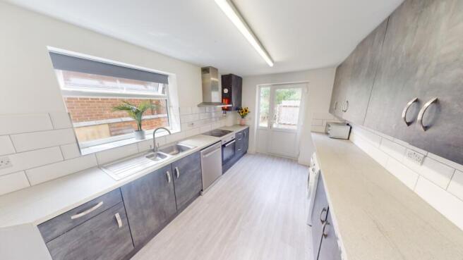 64 Crom Kitchen