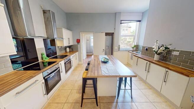 8 Col Kitchen