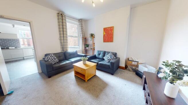 136 Harrington Lounge