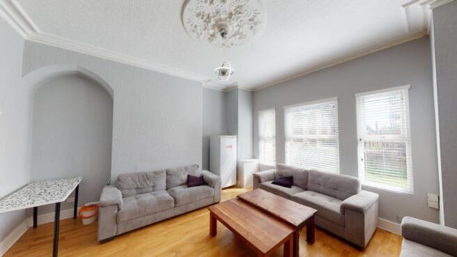 10-Burns-Avenue-07282020_161043_lge