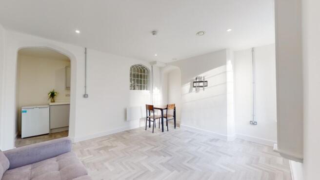 Plumptre-Court-F4-04062023_114111