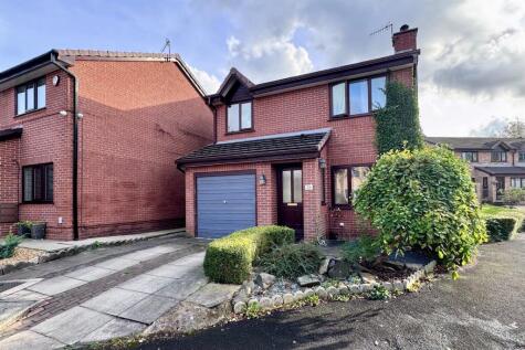 Watkin Avenue, Hadfield, Glossop