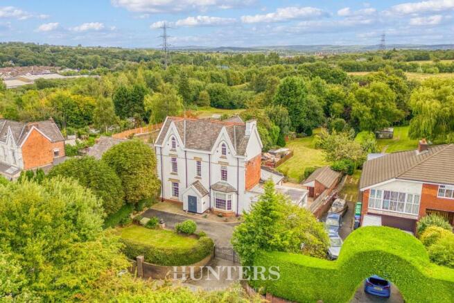 126 Boothroyden Road (69).jpg