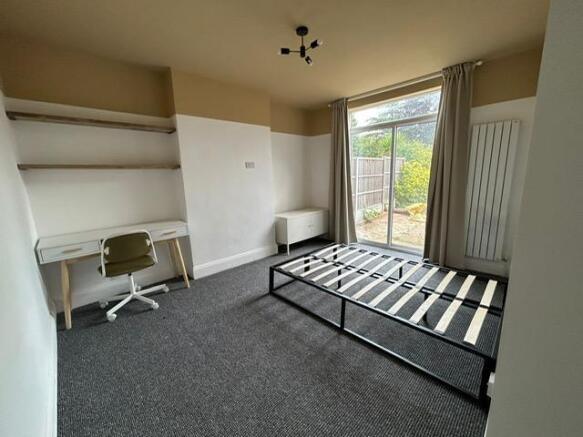 bedroom.jpg