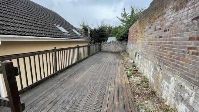 Rear Decking Area