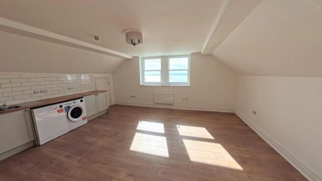 Lounge/Kitchen