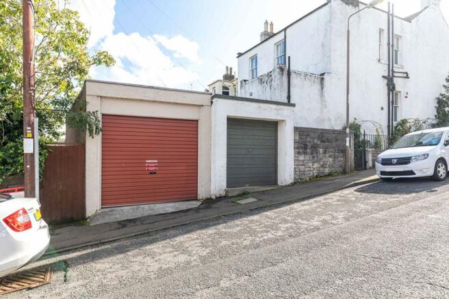 Garage For Sale In Garage Abercorn Road Edinburgh Eh8 7dl Eh8