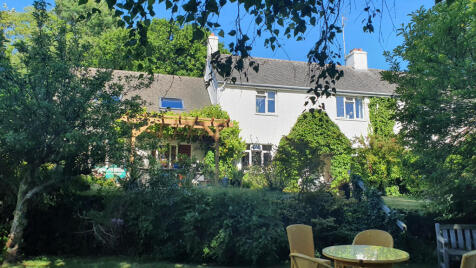 West Charleton, Kingsbridge