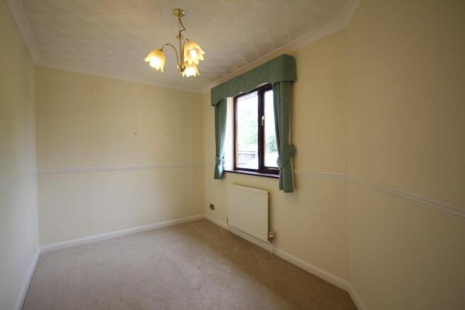 Dining room/bed 3