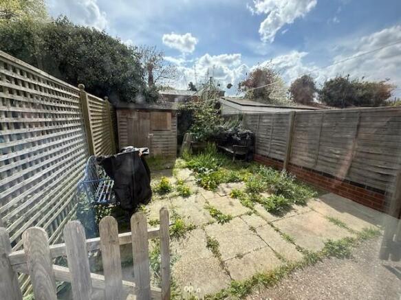 Rear Garden T202504301317.jpg