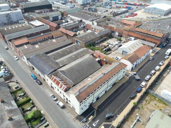 2  Medium  T202509221309.jpg