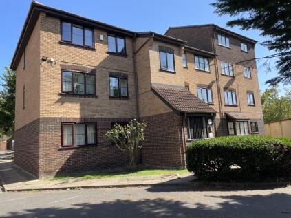 199 Conway Gardens, Grays, Essex RM17 6HF