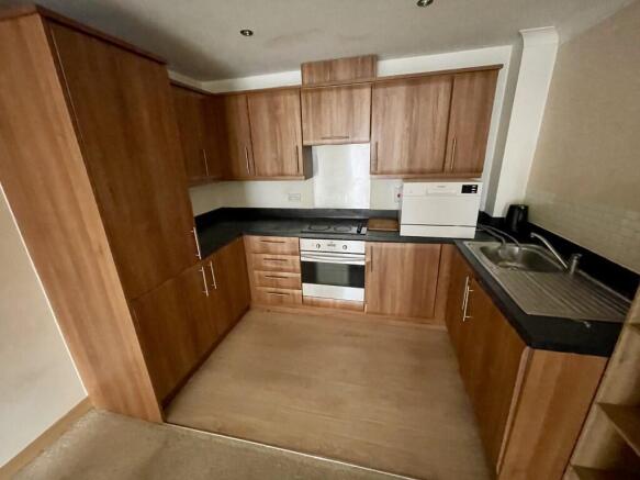 3 Medium T202511061155.jpg