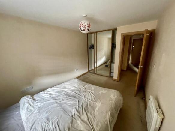 4 Medium T202511061155.jpg