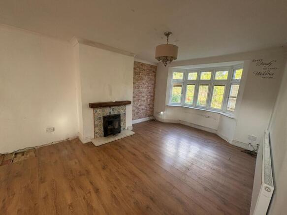 WhatsApp Image 2025-10-24 At 16.22.48 8186cd53 T202510271142.jpg