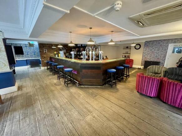 2 Medium T202511071134.jpg