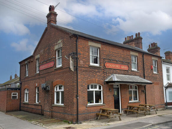 Stanford Arms Edited T202510161725.jpg