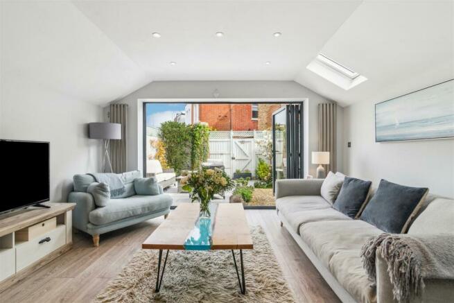 Kingswood Road, W4 - FOR SALE