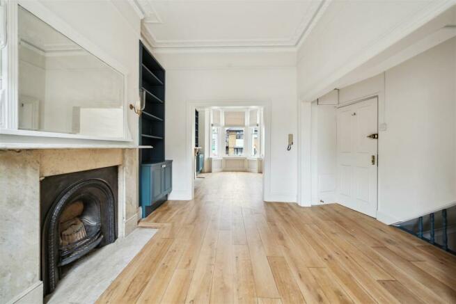 Westcroft Square, W6 - TO LET