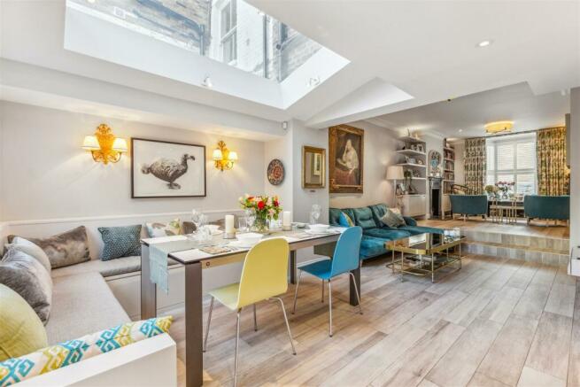 FOR SALE - Glebe Street, W4