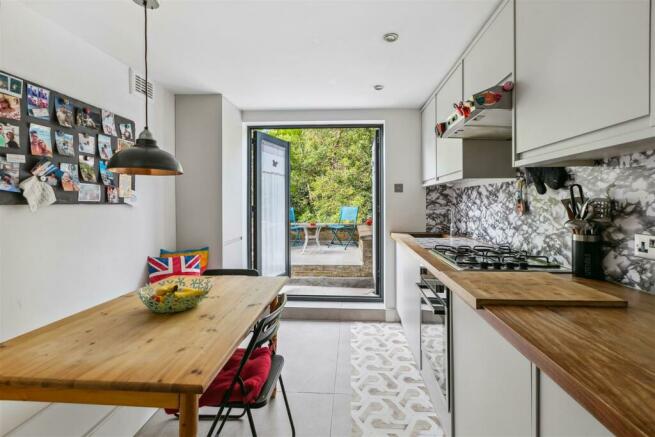 Askew Road, W12 - FOR SALE