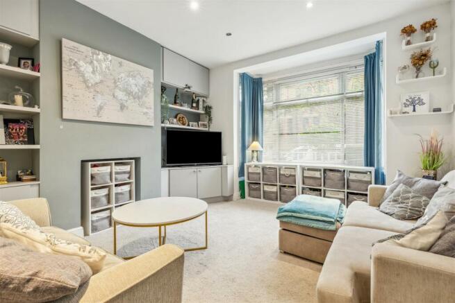 Southfield Road, W4