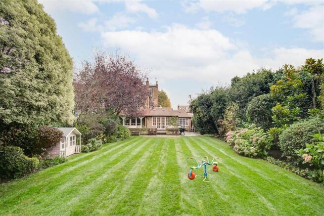 Park Road, W4 - FOR SALE