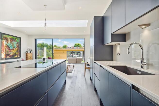 Abinger Road, W4 - FOR SALE