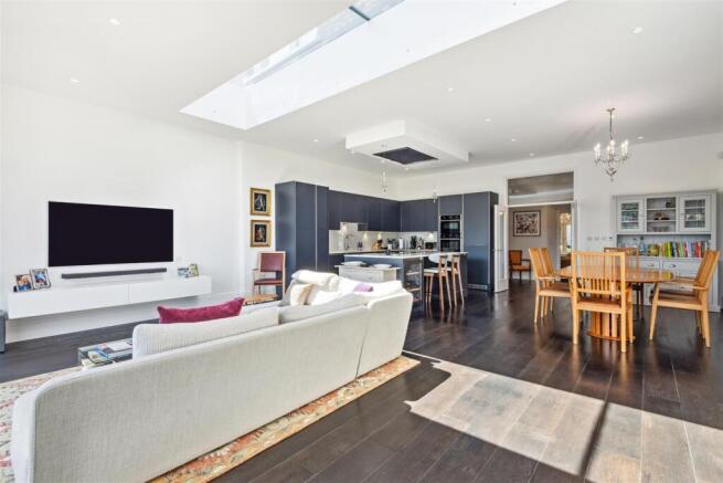 Abinger Road, W4 - FOR SALE