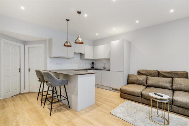 Devonshire Mews, 9 GFF-1.jpg