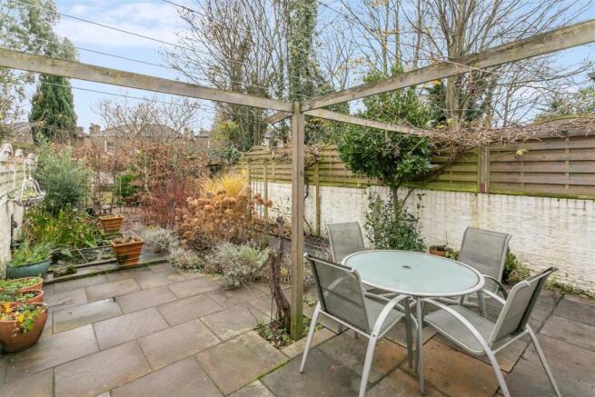 Chiswick High Road, W4 - FOR SALE