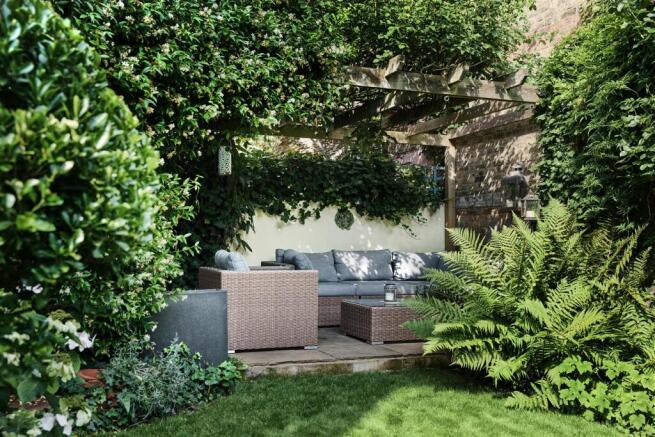 South Parade, W4 - FOR SALE