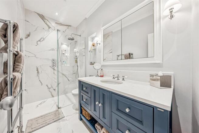 Alkerden Road, W4 - FOR SALE