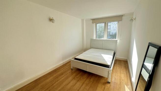Youngs Ct, Bed 1