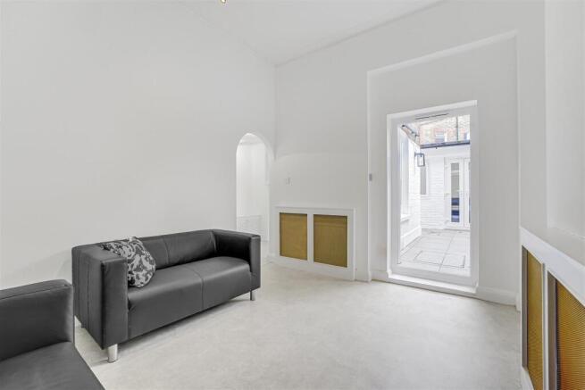 Queenstown_Road-SW8 Eden Harper.jpg