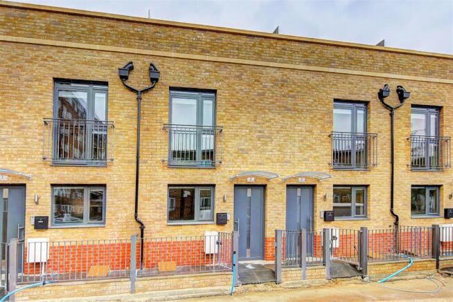 Oak terrace, exterior