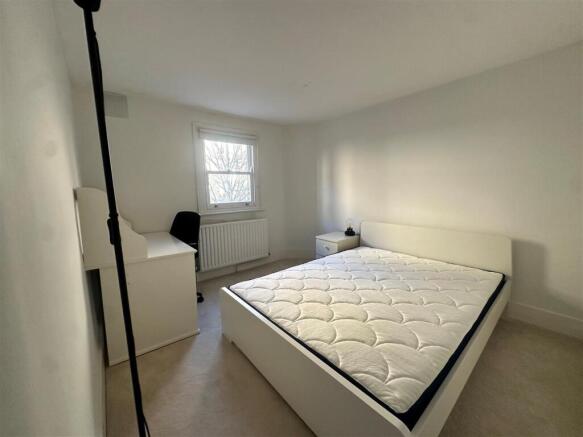 Warriner gdns, bedroom 2, EH.jpg