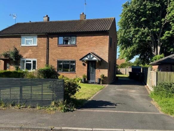 QUARRY LANE EXTER...