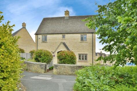 Matthews Walk, Cirencester, Gloucestershire